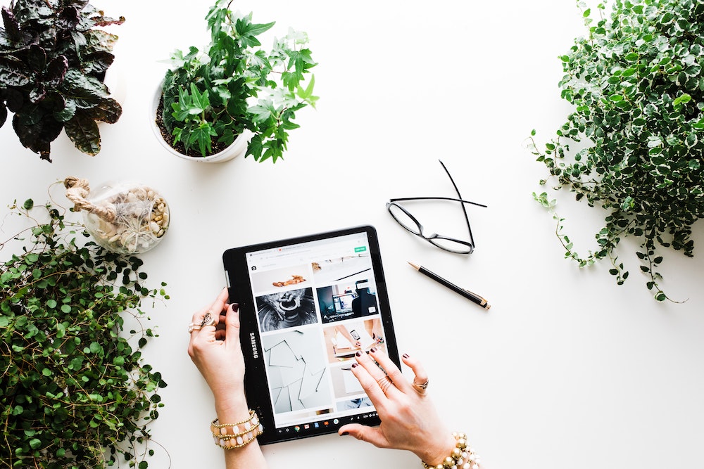 Ever thought about selling online courses? Or other digital products? Here are 5 things we learnt about launching online products that people will buy.